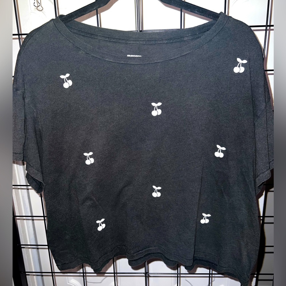 Victoria’s Secret PINK cherry crop top